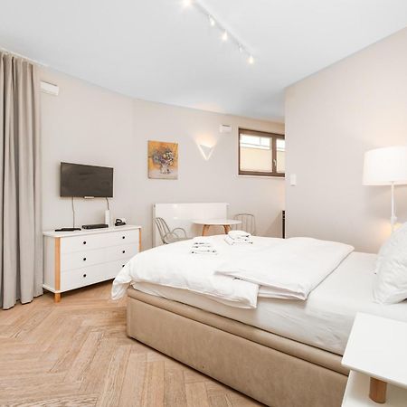 Apartament Solidarnosci By Your Freedom Warszawa Zewnętrze zdjęcie