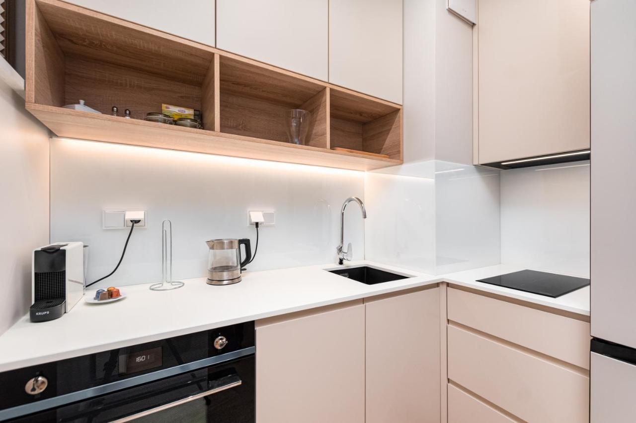 Apartament Solidarnosci By Your Freedom Warszawa Zewnętrze zdjęcie