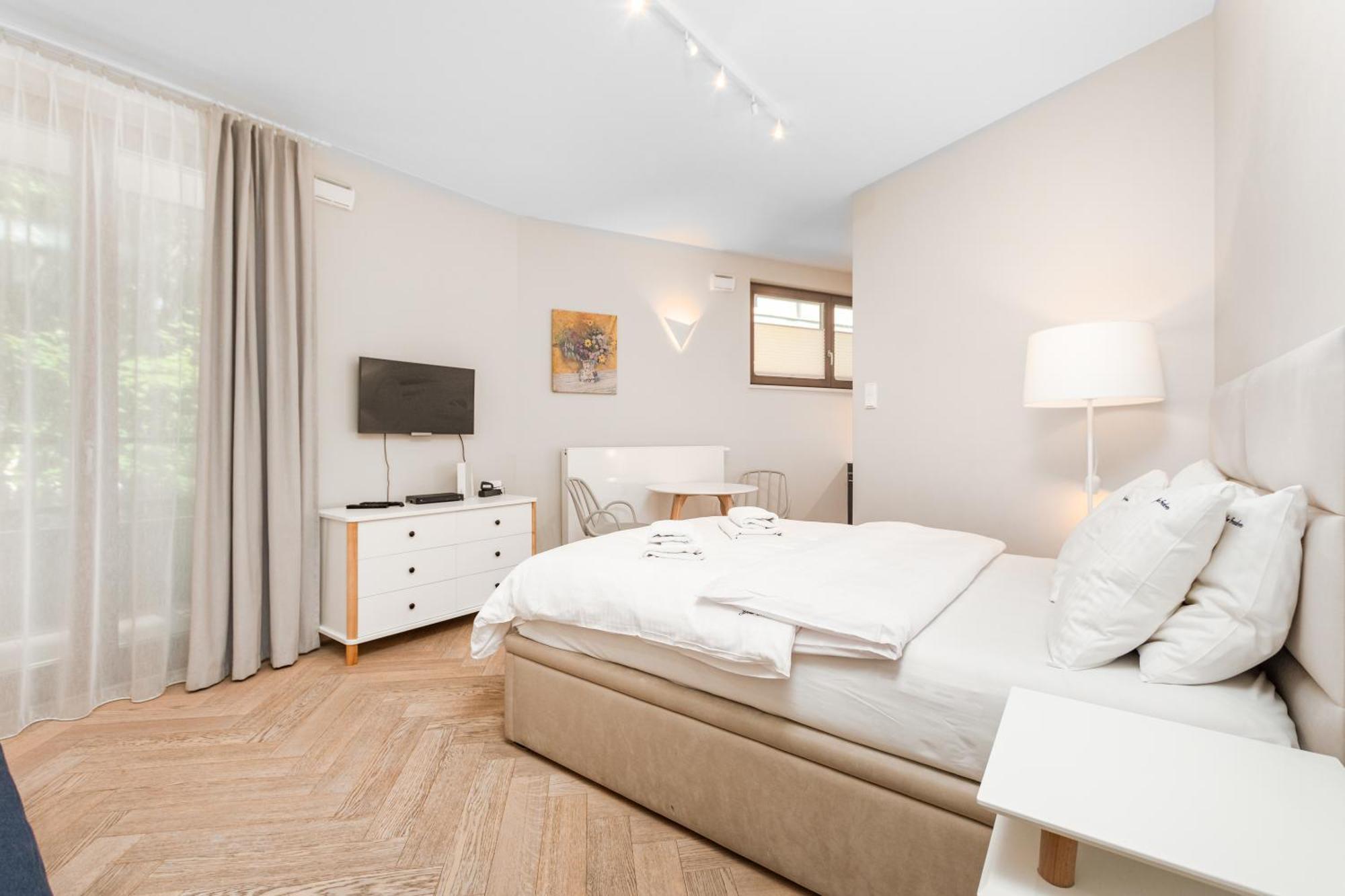 Apartament Solidarnosci By Your Freedom Warszawa Zewnętrze zdjęcie