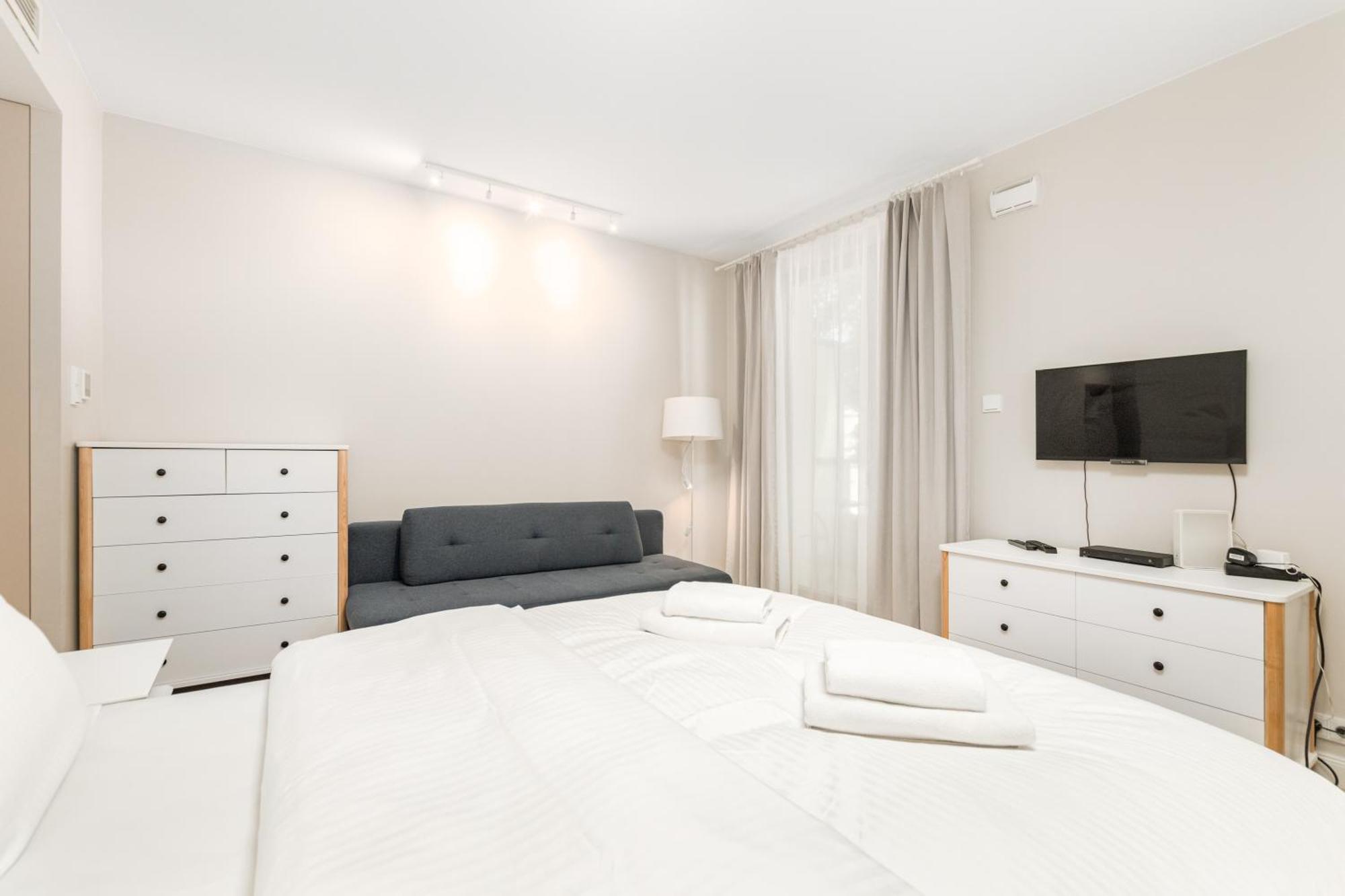 Apartament Solidarnosci By Your Freedom Warszawa Zewnętrze zdjęcie